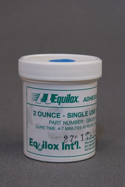 Equilox Tan Adhesive Single-Use Hoof Repair, 2 oz
