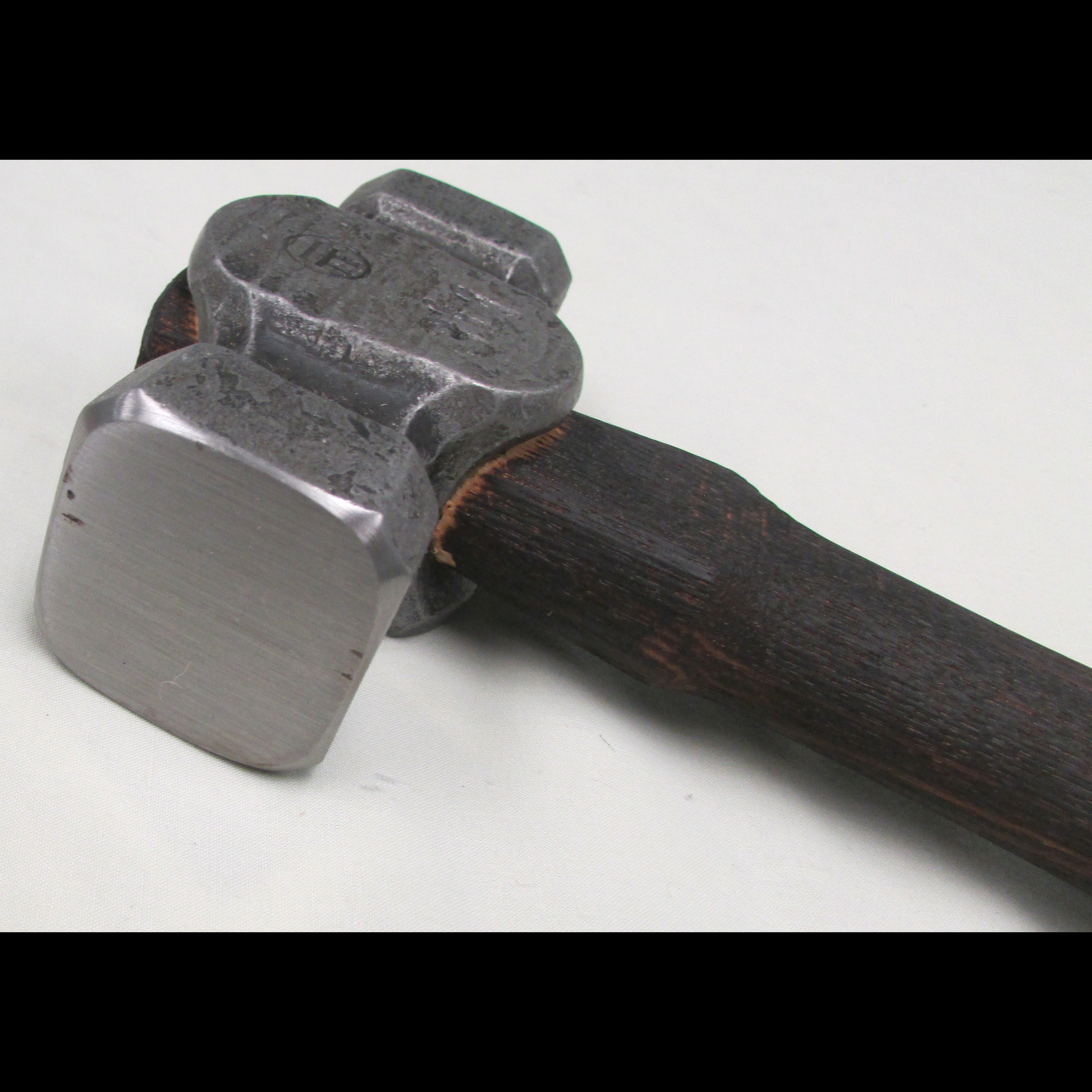Centaur Hilltop 2.5 lbs. Square Face Rounding Hammer-centaurforge.com